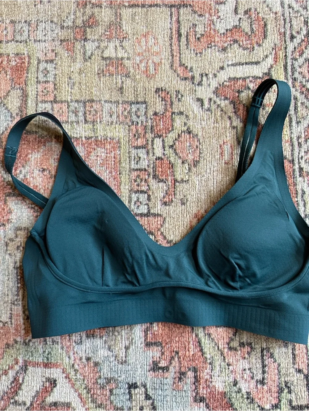 ALO Yoga Midnight Green Airlift Line Up Bra